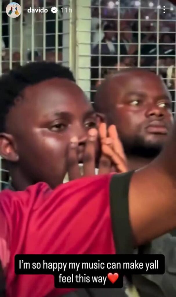 “I’m So Happy My Music Make Y’all Feel This Way” — Davido Breaks Down as Fan Cries During Uyo 5IVE Alive Tour
