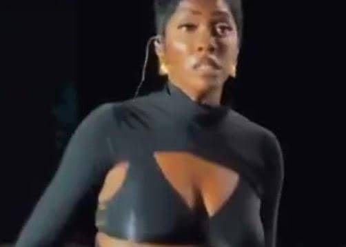 Tiwa Savage’s Bold Outfit in Ghana Sparks Online Reactions