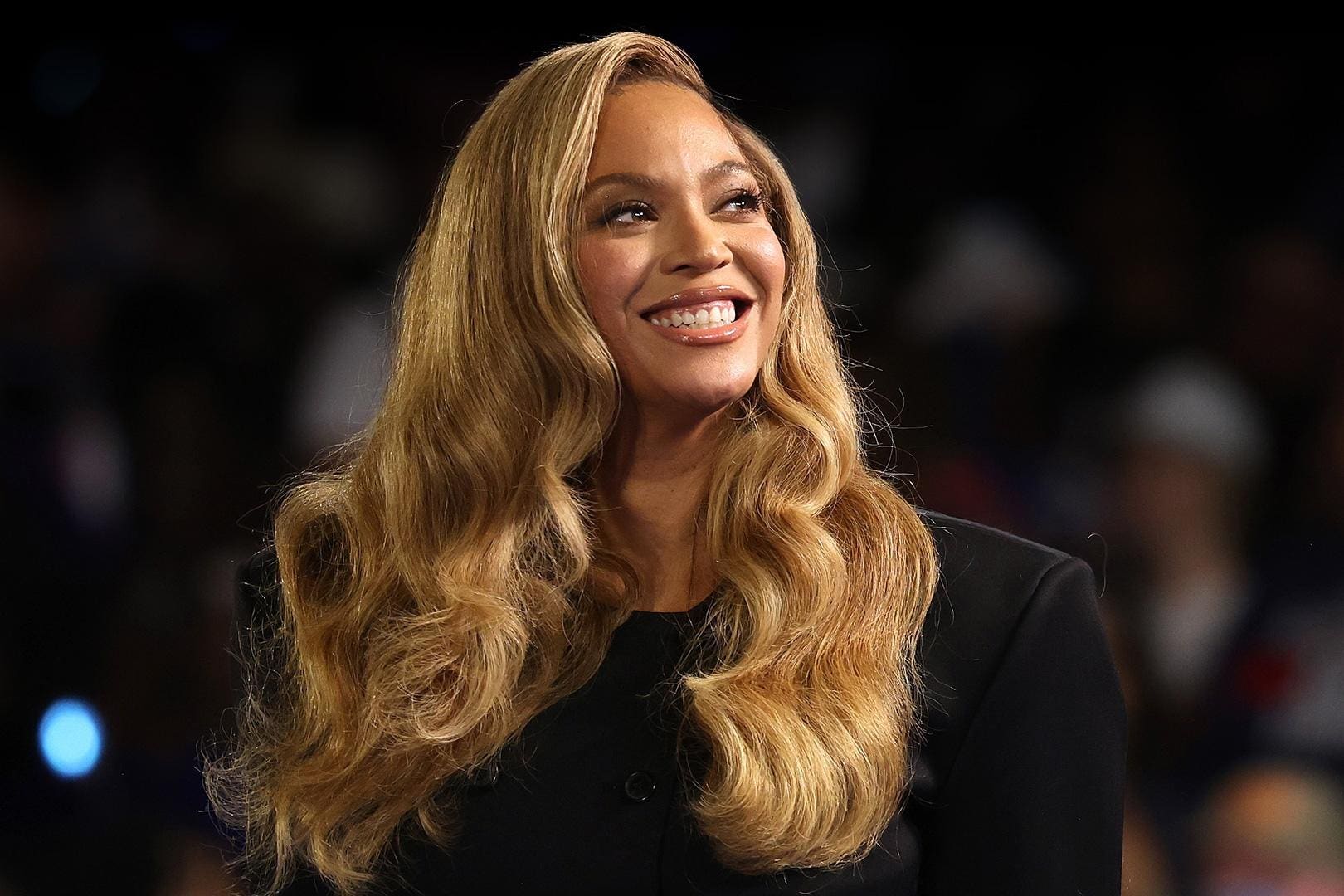 Beyoncé Officially Becomes Billionaire, Forbes Confirms